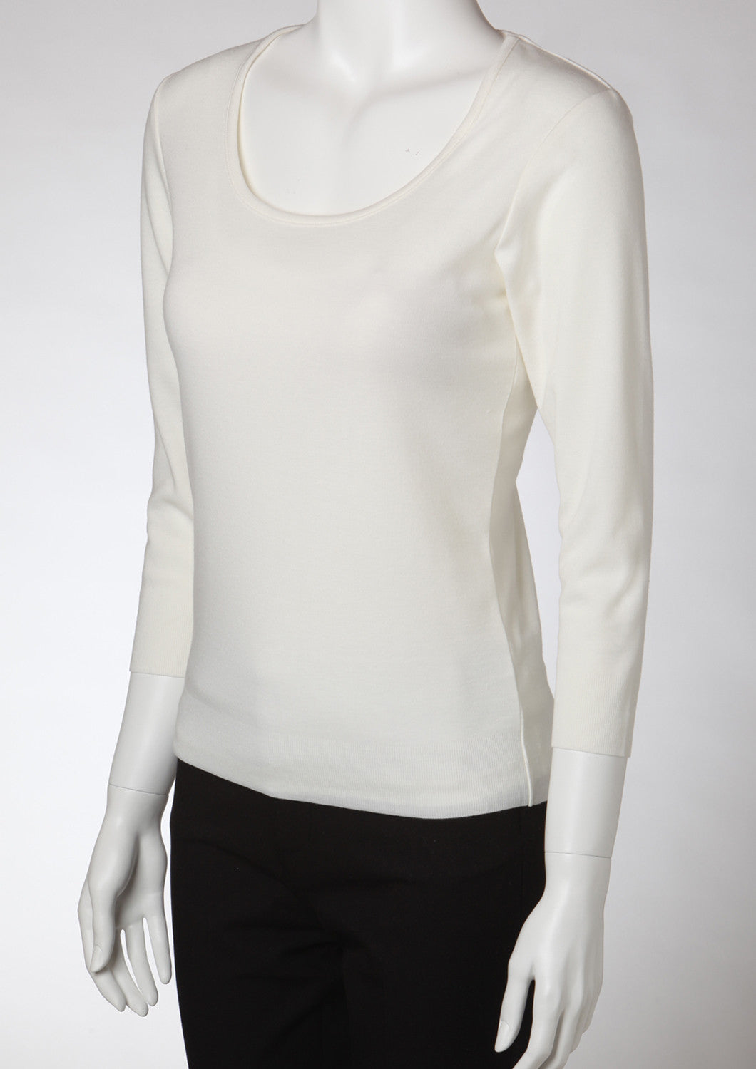 Washibable Light weight U-neck Top 3/4 Sleeve - LEONIS SHIRTS & FAVORITES