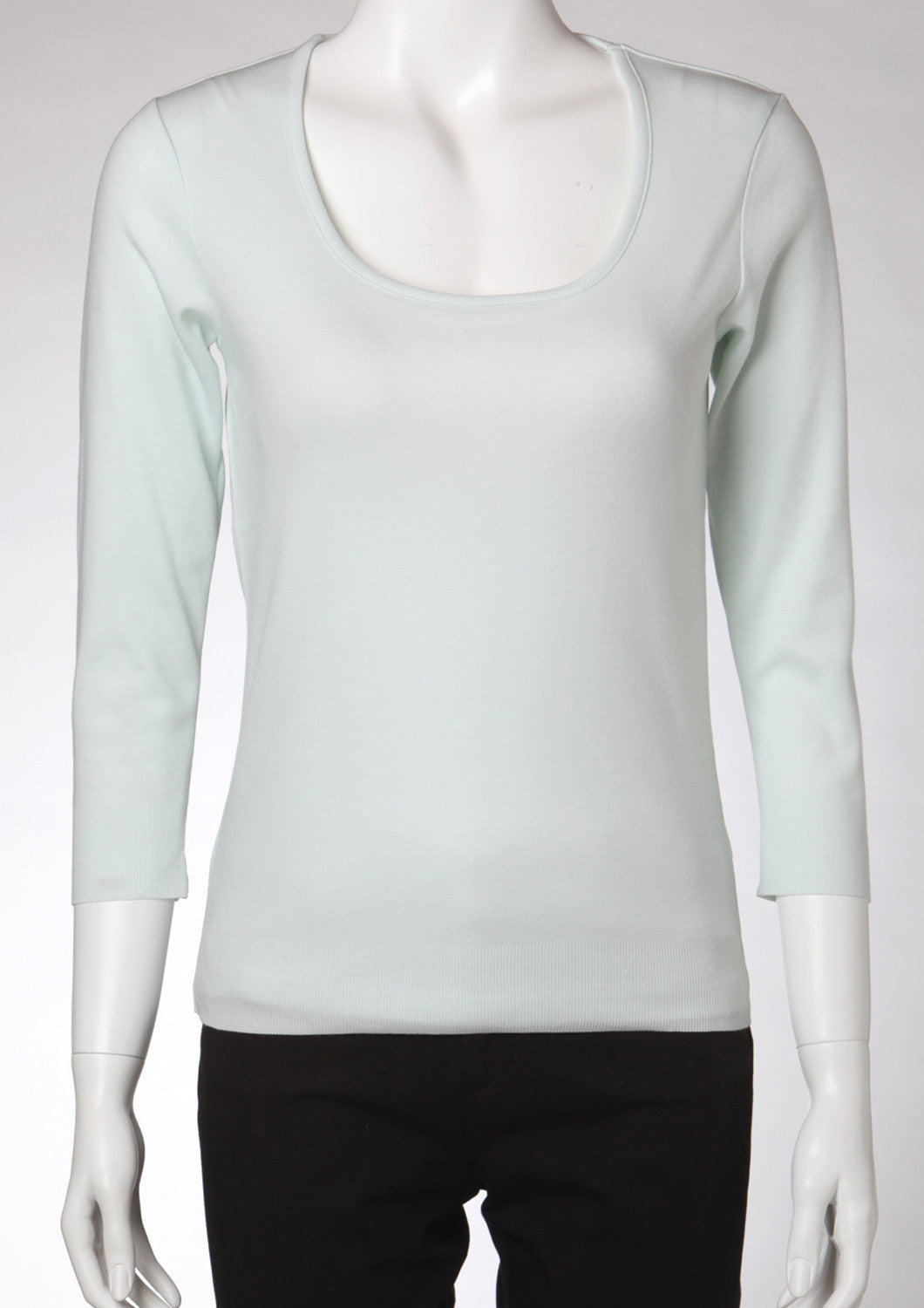 Washibable Light weight U-neck Top 3/4 Sleeve - LEONIS SHIRTS & FAVORITES