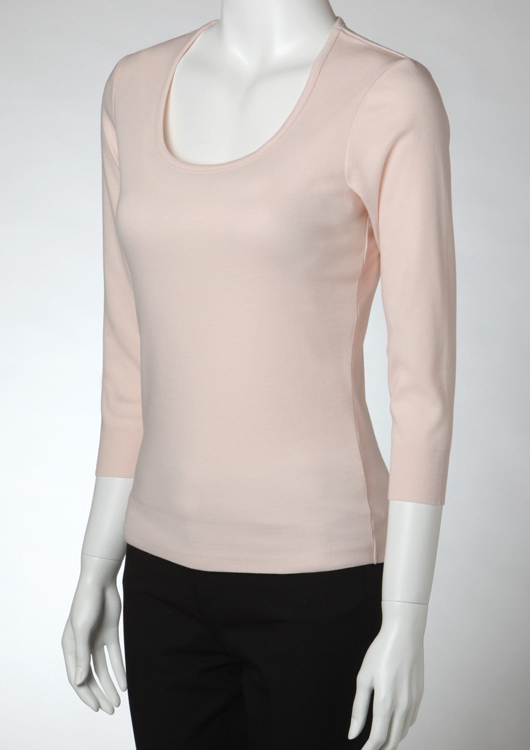 Washibable Light weight U-neck Top 3/4 Sleeve - LEONIS SHIRTS & FAVORITES